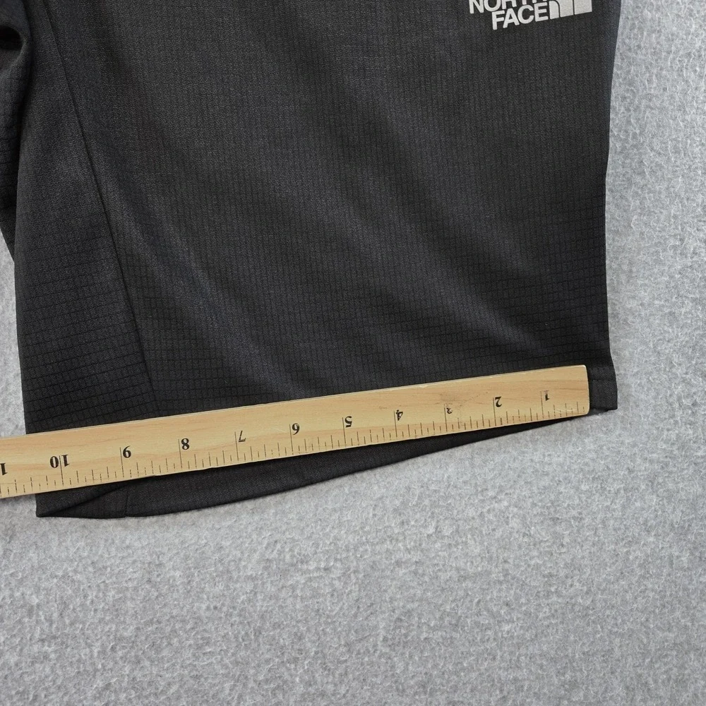 The North Face Shorts Mens‎ L Black Fleece Polyester Elastic Waist 10in